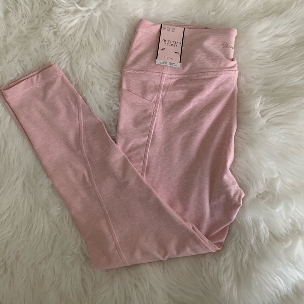 Victoria’s Secret leggings
